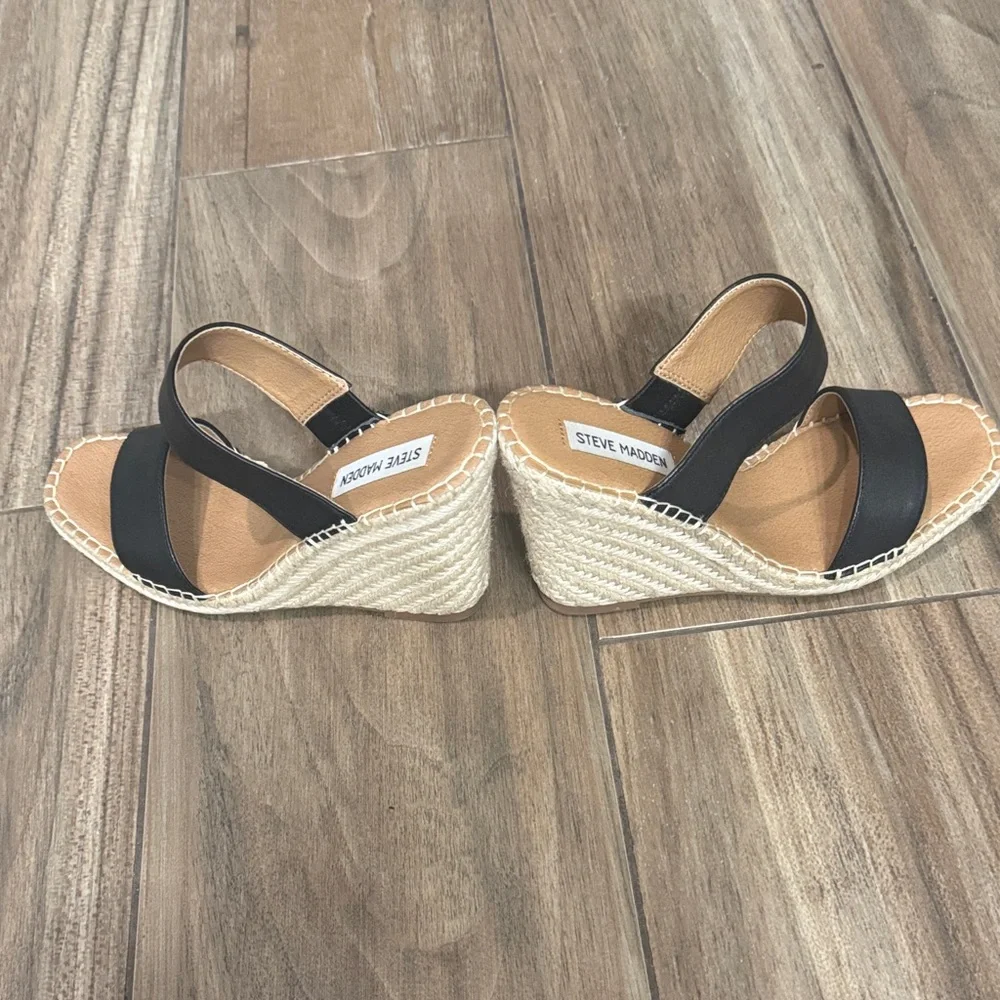 Steve Madden Black and Tan Espadrille Sandals